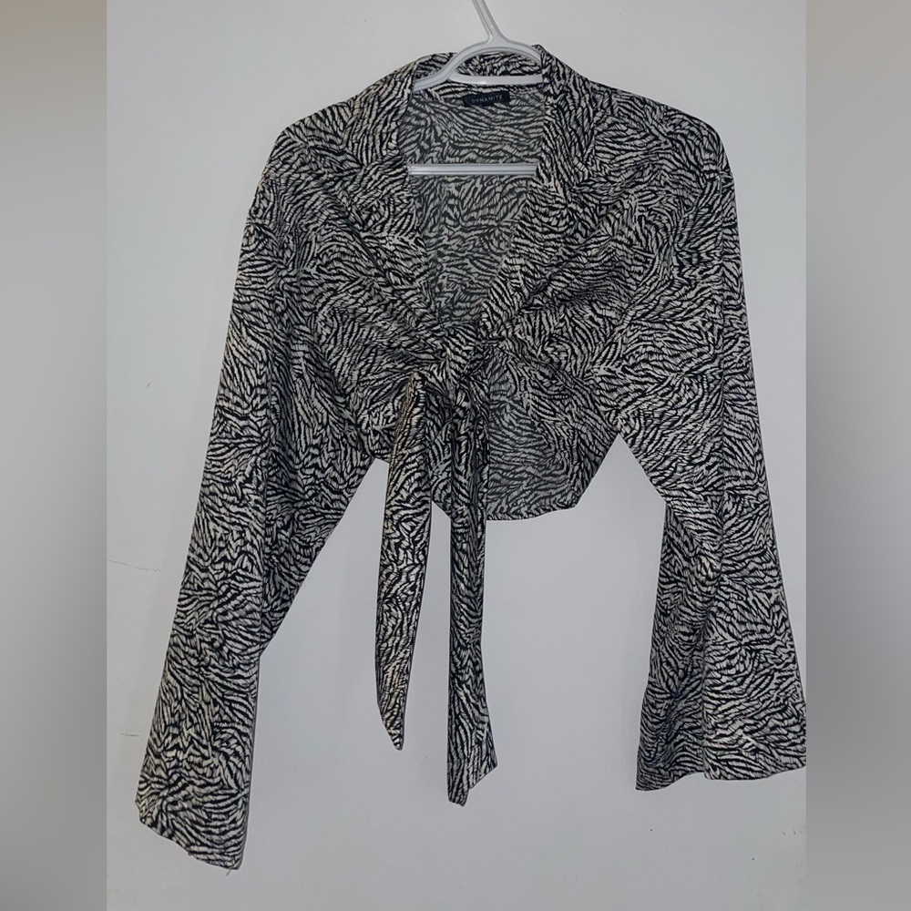 Dynamite Blouse Cropped